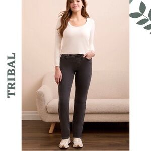 Tribal Sophia Pull On Straight Jeans Extra Small 31” NWT